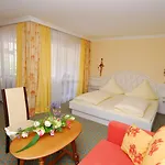 فندق Dreifluessehof 4*