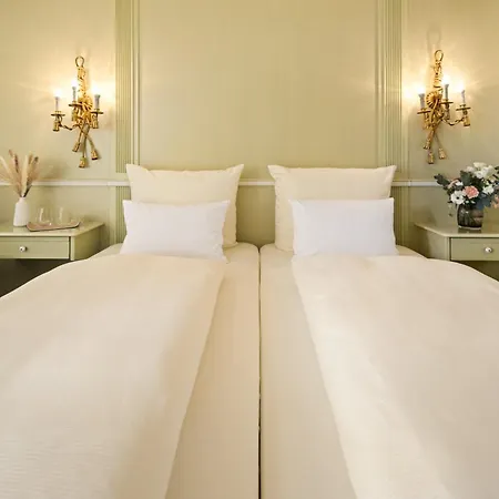 Dreifluessehof Hotel 4*
