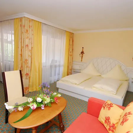 Szálloda Dreifluessehof 4*