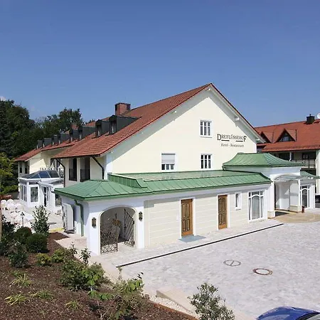 Dreifluessehof 4* Pasawa
