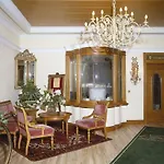 Dreifluessehof Ξενοδοχείο 4*