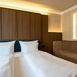 Hotel Dreiflüssehof 4*