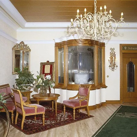 Dreifluessehof Hotel 4*