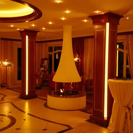 Dreifluessehof Hotel 4*