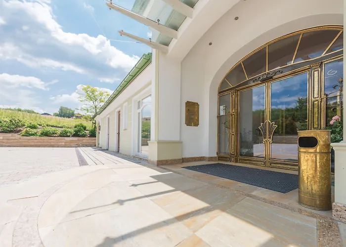 Dreiflüssehof Hotel 4*